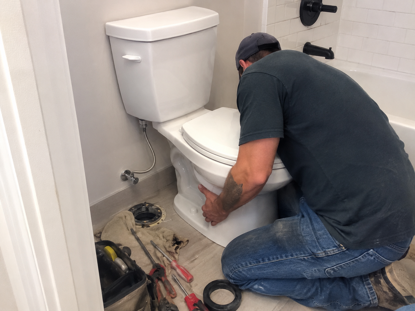 Installation d’un WC dans une salle de bain